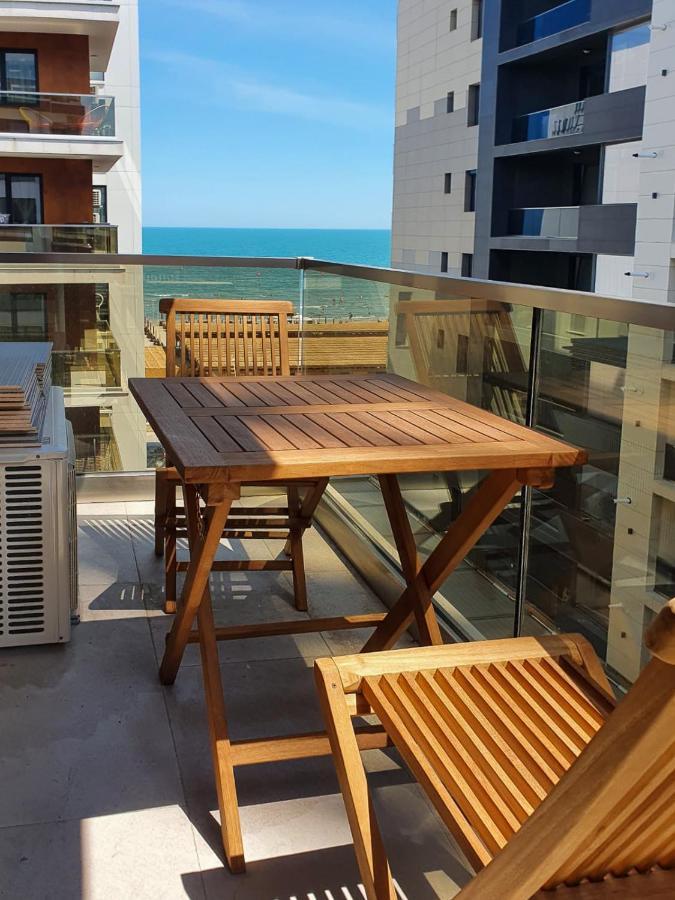 Black Sea Booking - Sky Năvodari Eksteriør billede
