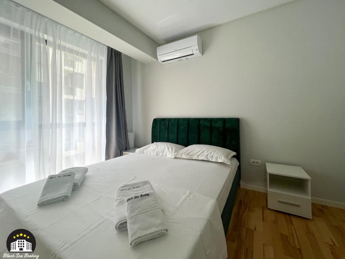 Black Sea Booking - Sky Năvodari Eksteriør billede